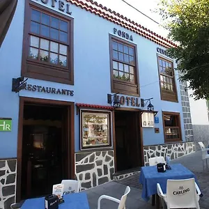 2* Pensión Fonda