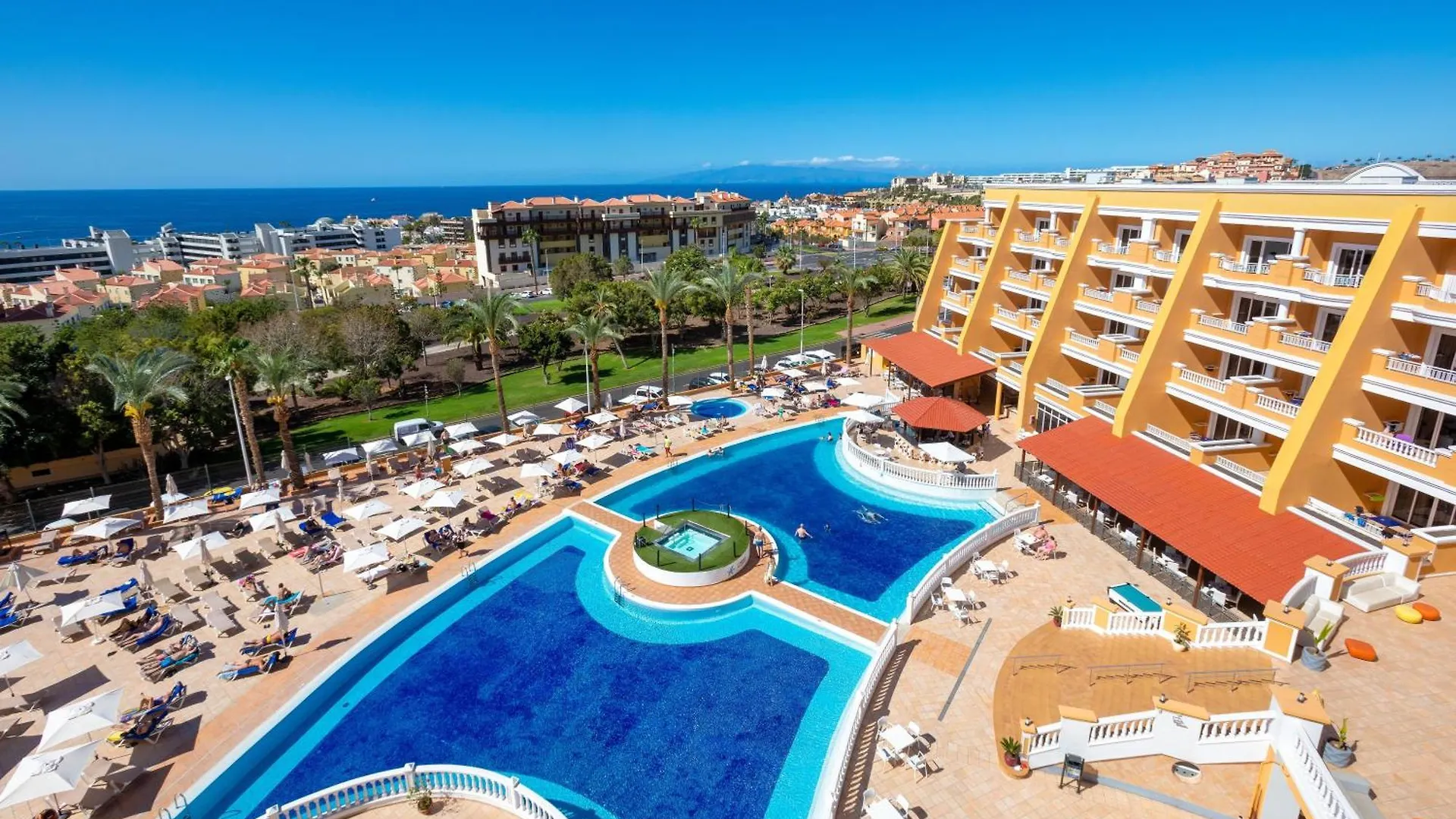 Отель Chatur Playa Real Resort Адехе